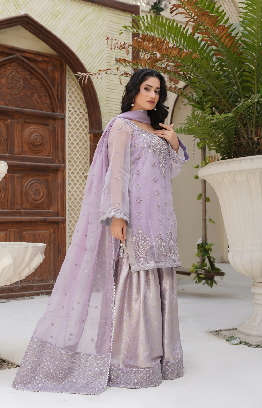 LUX-01-03-25 (TULSI) 4PC
